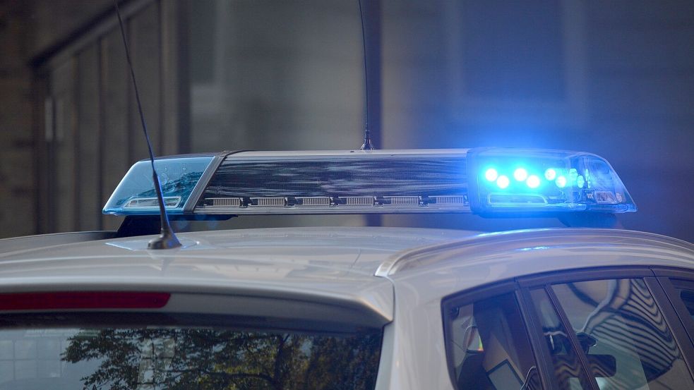 Die Polizei ist auf der Autobahn 28 zwischen Westerstede und Apen/Remels im Einsatz. Symbolfoto: Pixabay