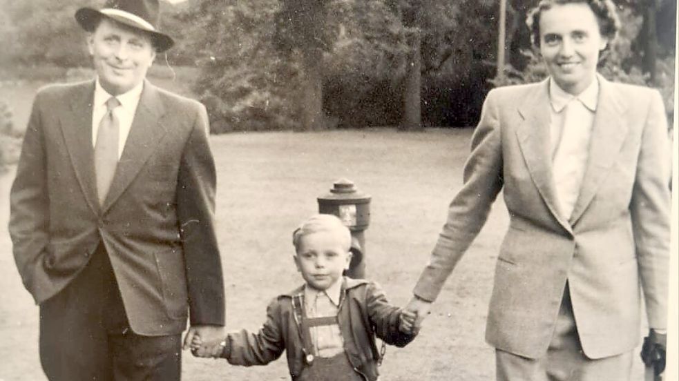 Fritz Wolff (Mitte) mit seinen Eltern Claas und Luise "Ite". Foto: privat