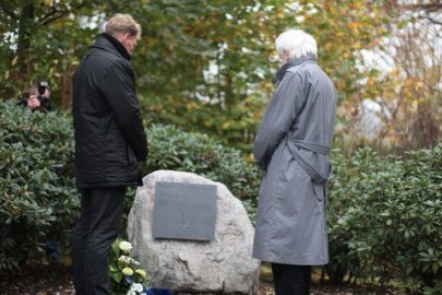 Stolpersteine in Rhauderfehn verlegt - Bild 2