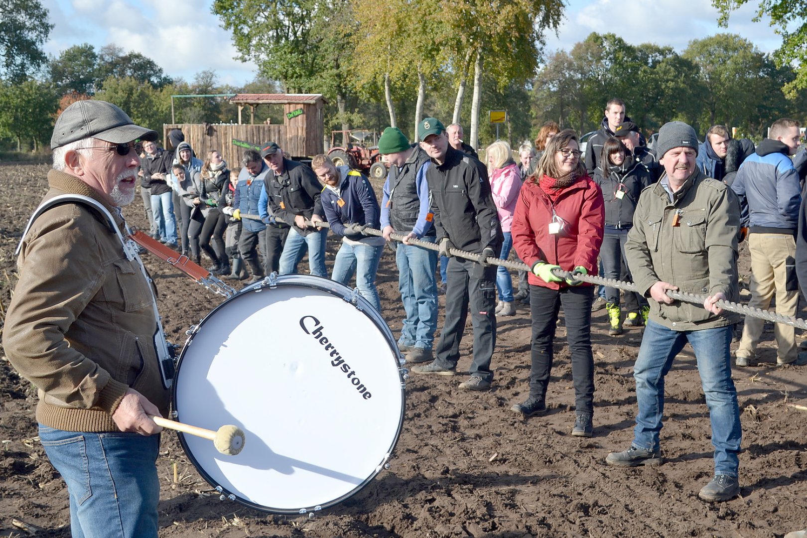 Backemoor gewann Tauzieh-Wettbewerb - Bild 1