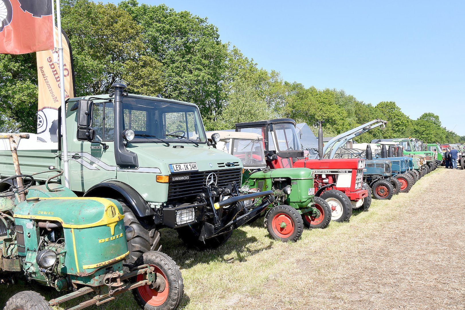 Zahlreiche Oldtimer in Schwerinsdorf - Bild 16