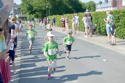 Kleinbahnlauf: Die besten Fotos der Kinderläufe - Bild 19