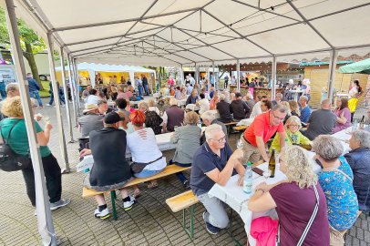 Impressionen vom Moormerländer Weinfest - Bild 5