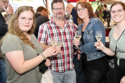 Impressionen vom Moormerländer Weinfest - Bild 32