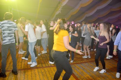 Disco-Abend auf Ostrhauderfehner Schützenfest - Bild 120