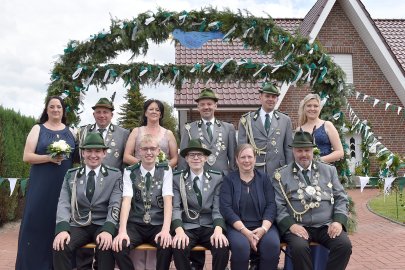 Der Schützenfest-Sonntag in Ostrhauderfehn - Bild 2