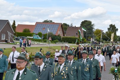 Der Schützenfest-Sonntag in Ostrhauderfehn - Bild 28