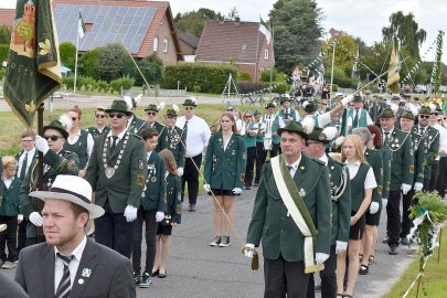 Der Schützenfest-Sonntag in Ostrhauderfehn - Bild 33