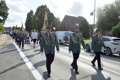 Völlenerkönigsfehner feierten ihr Schützenfest - Bild 22