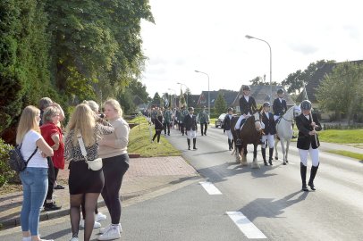 Völlenerkönigsfehner feierten ihr Schützenfest - Bild 26