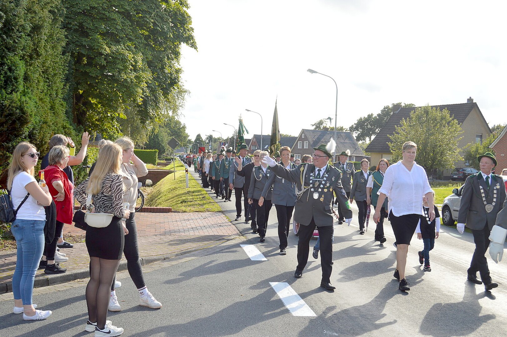 Völlenerkönigsfehner feierten ihr Schützenfest - Bild 30