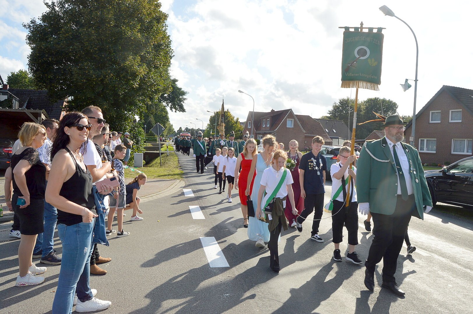 Völlenerkönigsfehner feierten ihr Schützenfest - Bild 48