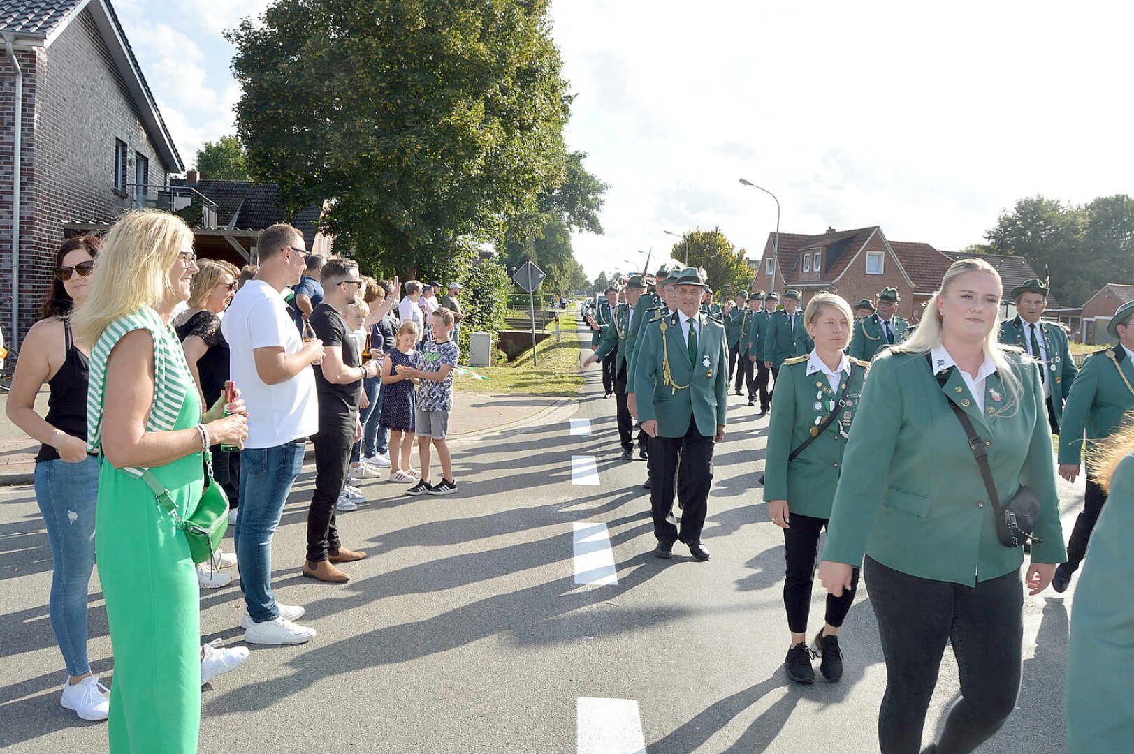 Völlenerkönigsfehner feierten ihr Schützenfest - Bild 51