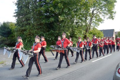 Völlenerkönigsfehner feierten ihr Schützenfest - Bild 56