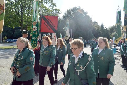 Völlenerkönigsfehner feierten ihr Schützenfest - Bild 64