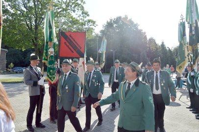 Völlenerkönigsfehner feierten ihr Schützenfest - Bild 66