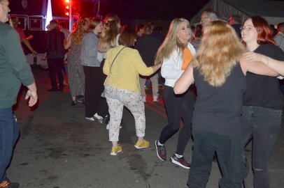 Gute Stimmung bei Oldie-Fete in Langholt - Bild 5