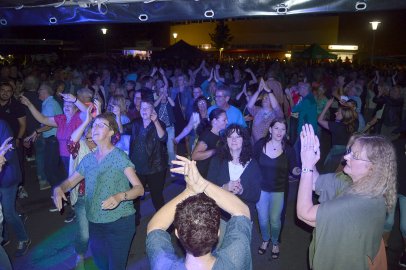 Gute Stimmung bei Oldie-Fete in Langholt - Bild 33