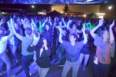 Gute Stimmung bei Oldie-Fete in Langholt - Bild 37