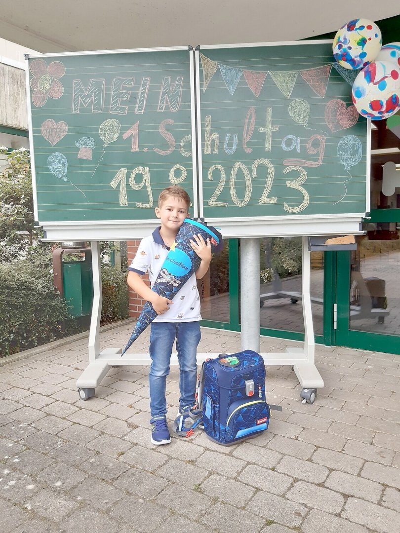 Wir gehen jetzt zur Schule - Bild 12