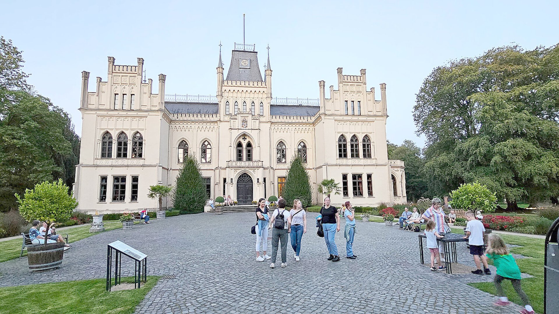 Lüch un Spööl im Leeraner Evenburg-Park - Bild 8