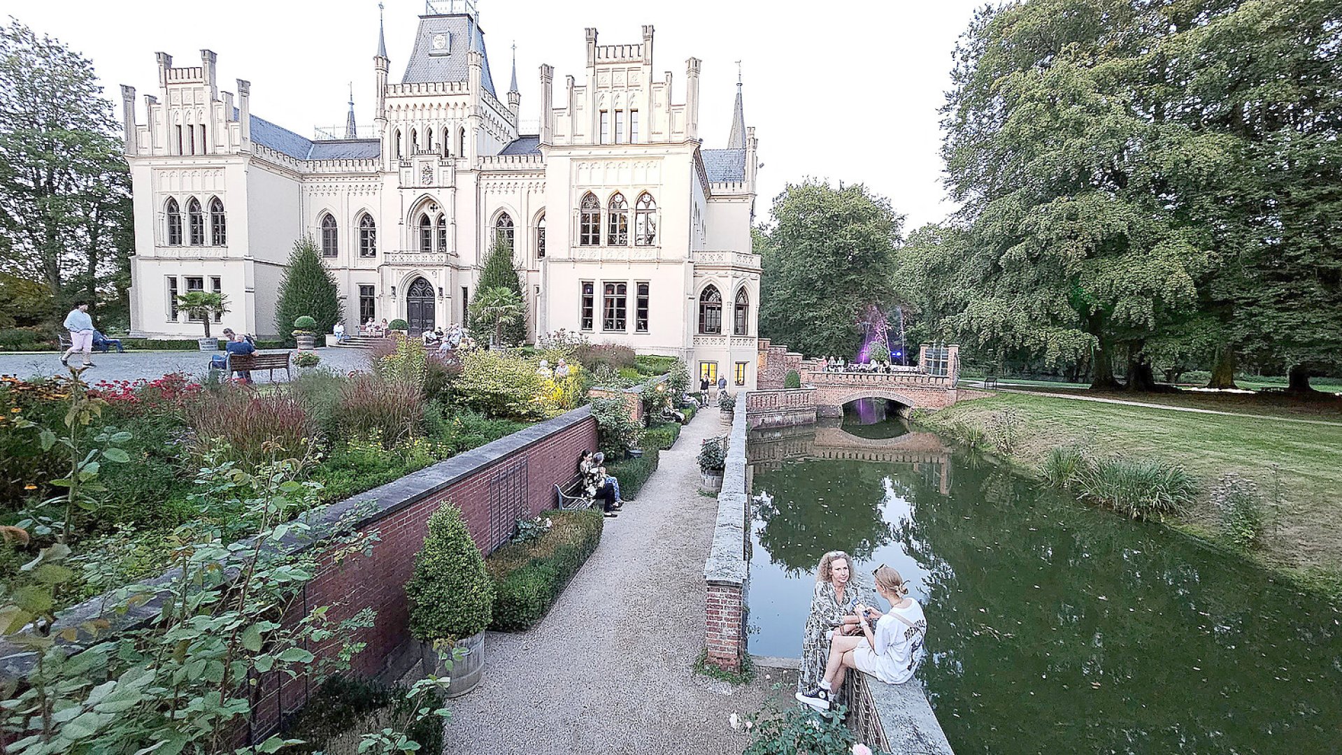 Lüch un Spööl im Leeraner Evenburg-Park - Bild 18