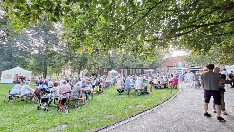 Lüch un Spööl im Leeraner Evenburg-Park - Bild 69