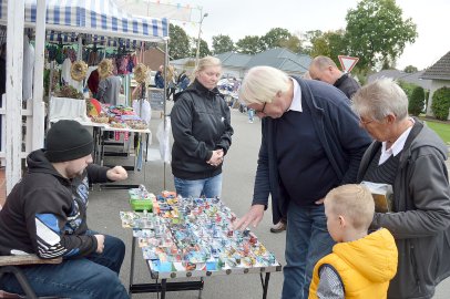 Auf dem Buurnmarkt in Ihrenerfeld war viel los - Bild 2