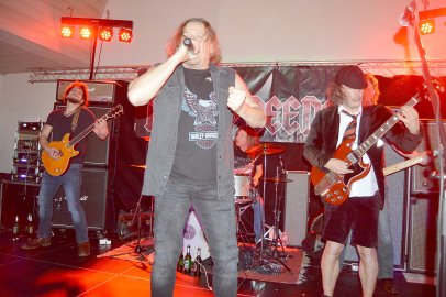 Dirty Deeds im Marienheil - Bild 7