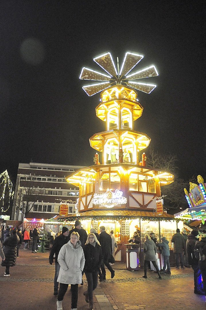 Der Weihnachtsmarkt in Leer am ersten Adventswochenende - Bild 6