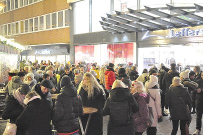 Der Weihnachtsmarkt in Leer am ersten Adventswochenende - Bild 15