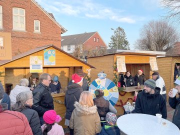 Weihnachtsmarkt Ihrhove gut besucht - Bild 16