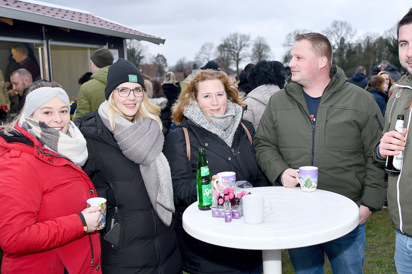 Wieder Karbidschießen in Holtland  - Bild 11