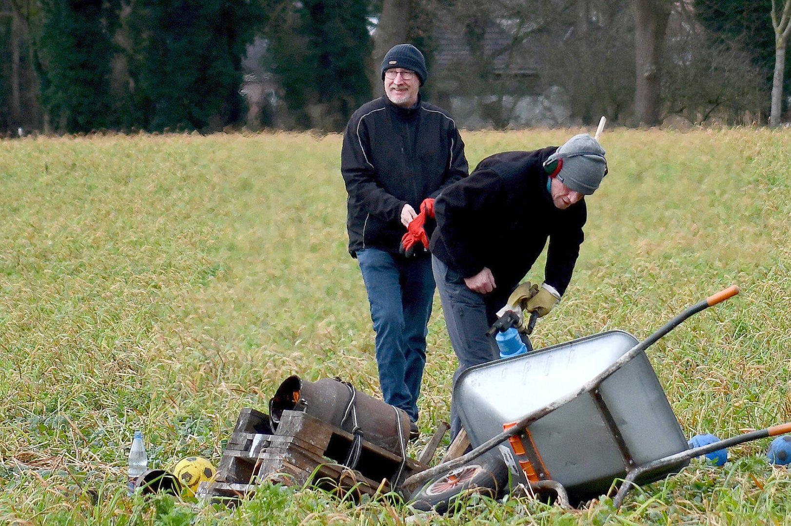 Wieder Karbidschießen in Holtland  - Bild 13