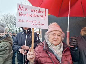 Ostrhauderfehntjer gegen rechts - Bild 3