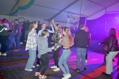 Gute Stimmung bei Hektarparty in Bockhorst - Bild 27