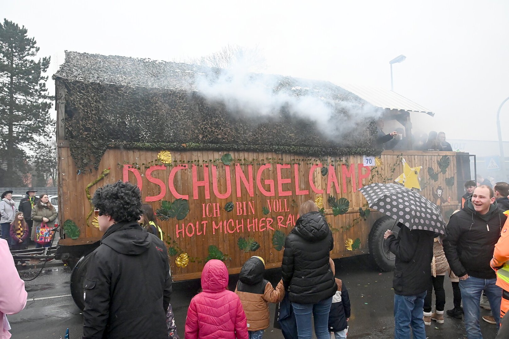 Papenburger Narren trotzen dem Nieselregen - Bild 7