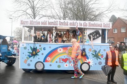 Papenburger Narren trotzen dem Nieselregen - Bild 33