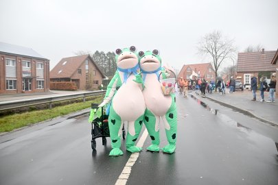 Papenburger Narren trotzen dem Nieselregen - Bild 42