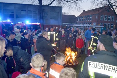 Osterfeuer in Flachsmeer - Bild 3