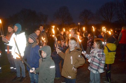 Osterfeuer in Flachsmeer - Bild 10