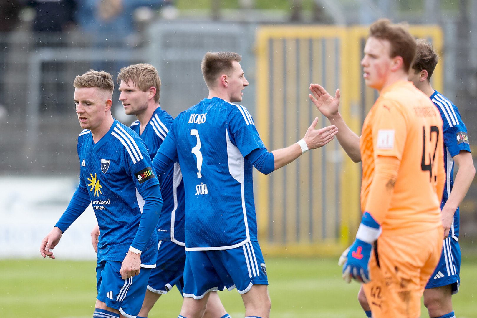 Kickers Emden gewinnt 4:0 gegen Rotenburger SV - Bild 9