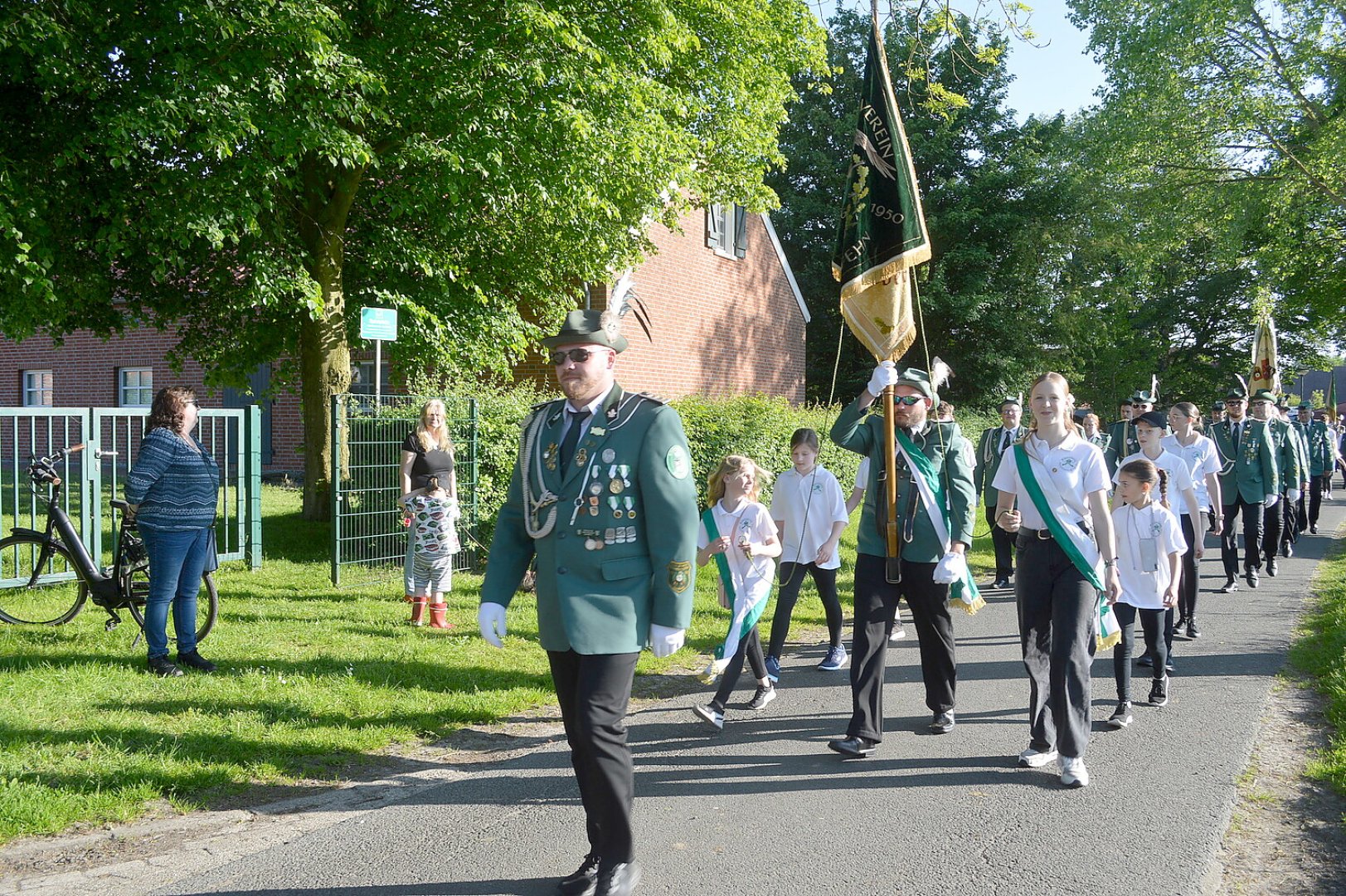 Schützenfest in Folmhusen gefeiert - Bild 32