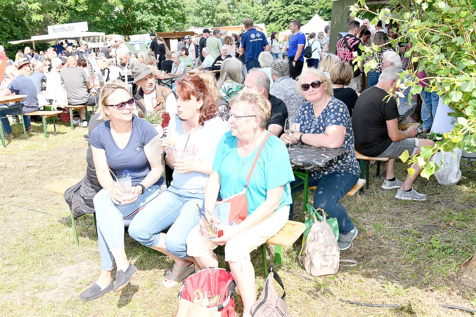 Burggarten Stickhausen lockt viele Gäste - Bild 32