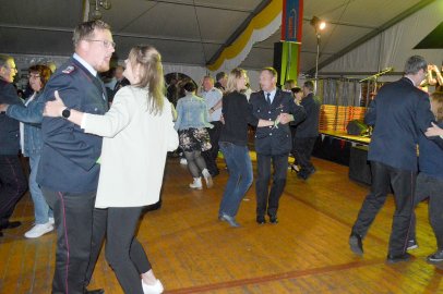 „Wild Fire Party“ in Flachsmeer - Bild 9