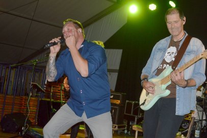 „Wild Fire Party“ in Flachsmeer - Bild 27