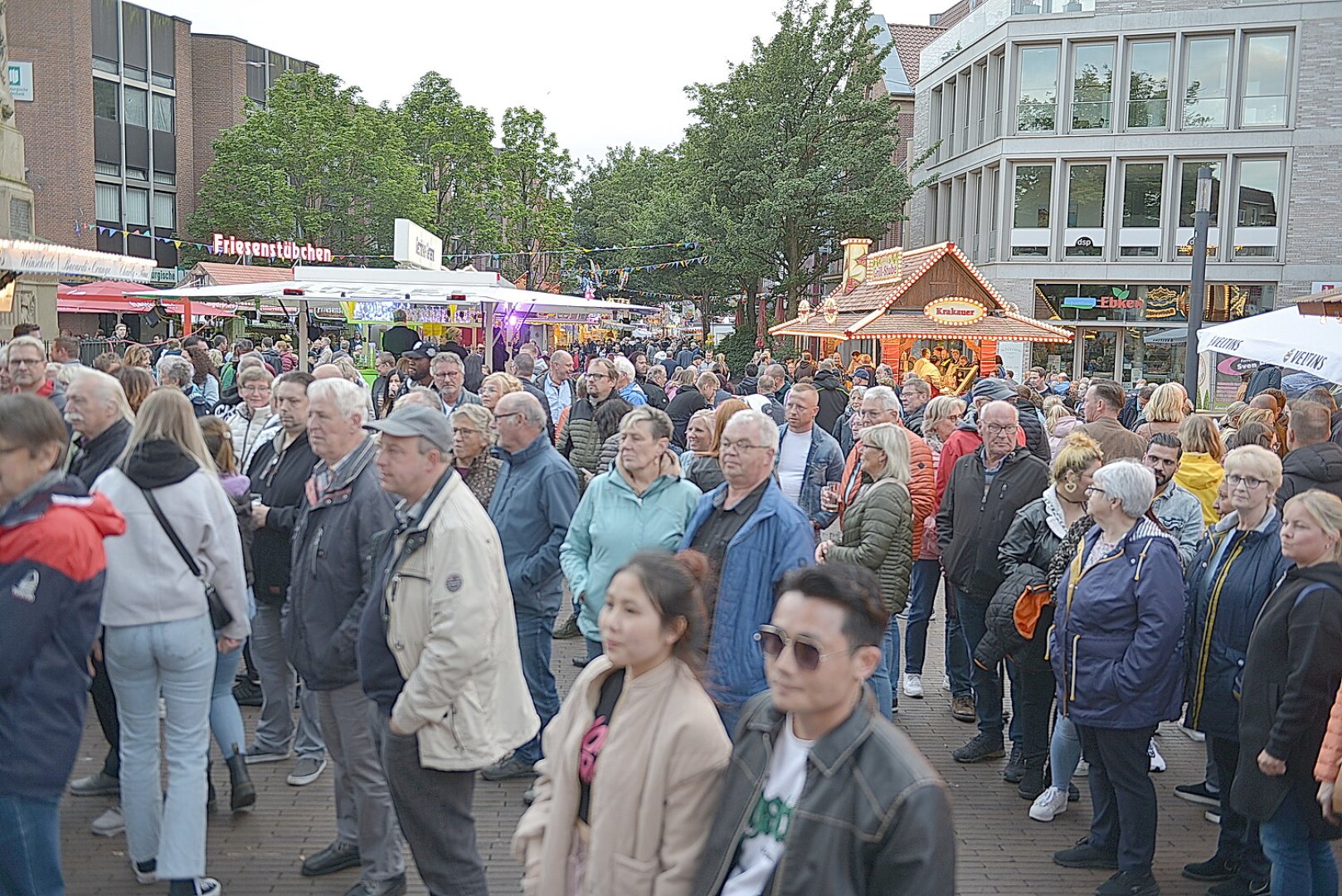 So war der Stadtfest-Sonnabend in Leer - Bild 1