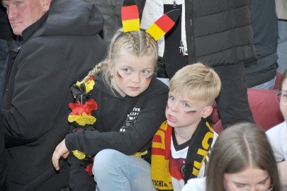 Die besten Bilder vom Public Viewing in Ostfriesland - Bild 3