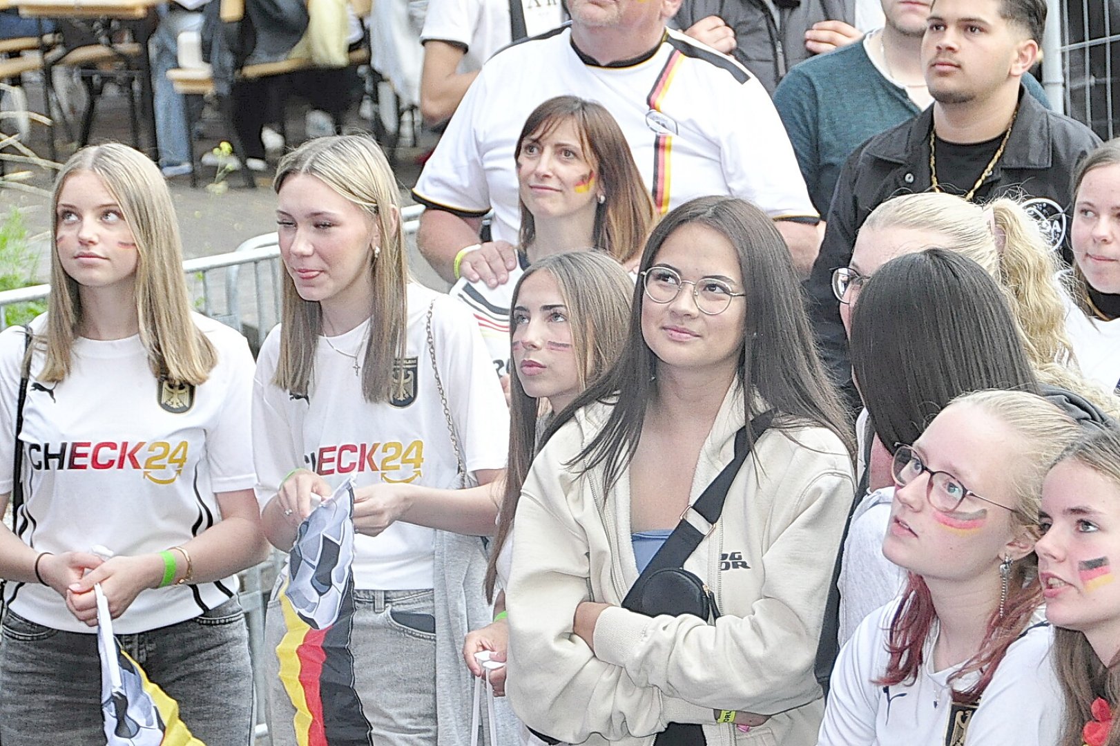 Achtelfinale auf dem Denkmalplatz in Leer - Bild 4