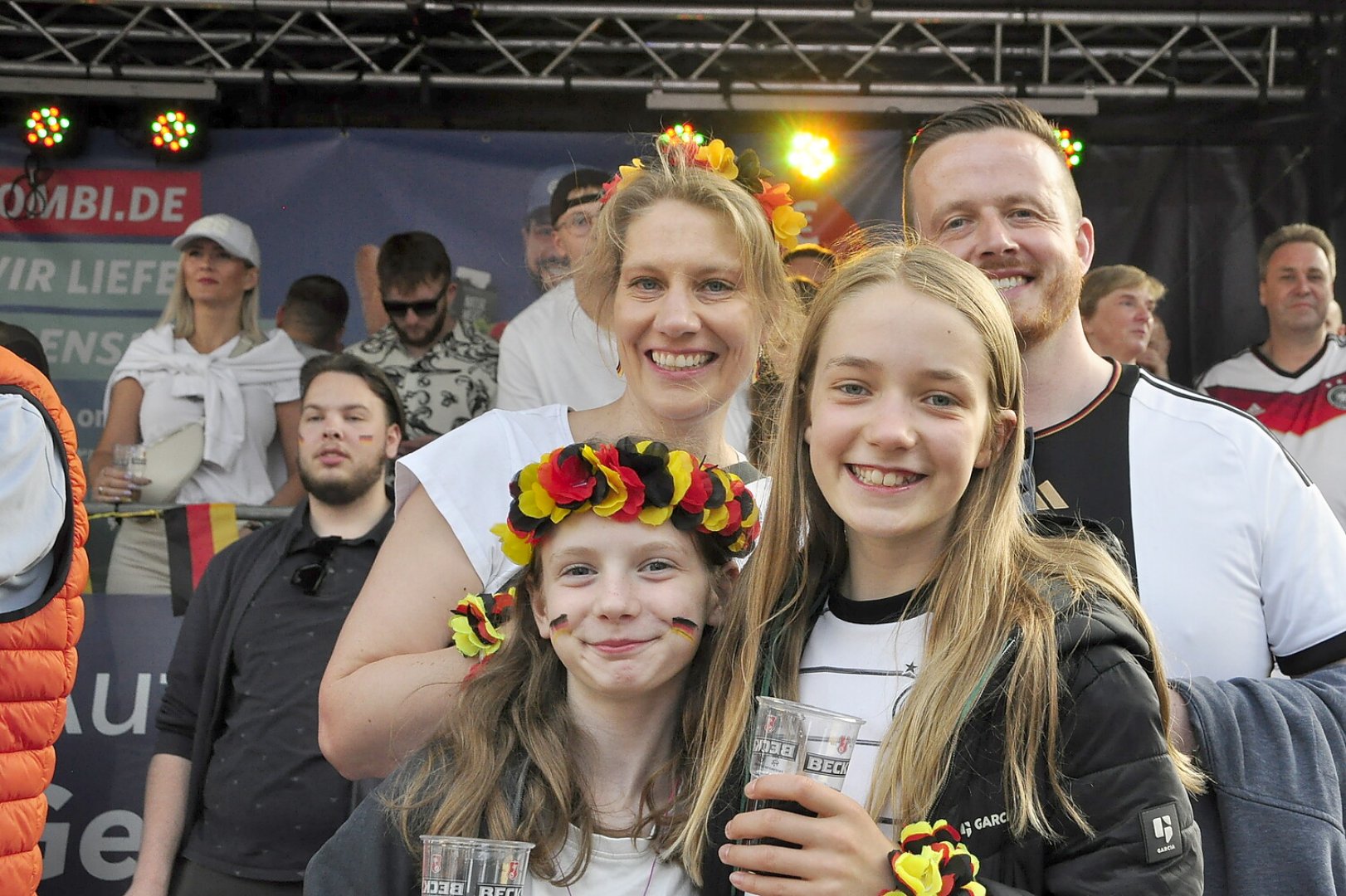 Achtelfinale auf dem Denkmalplatz in Leer - Bild 12